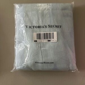 NEW in packaging Victorias Secret Beach Blanket Throw Blue